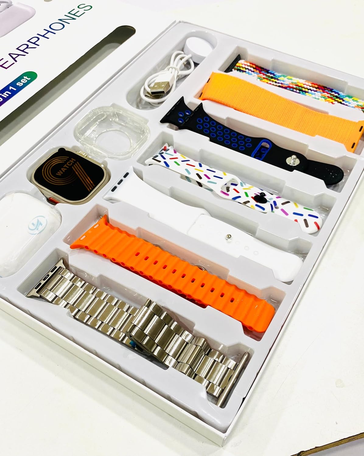 I20 Ultra Smart Watch With Earbuds And 7 Straps - Image 5